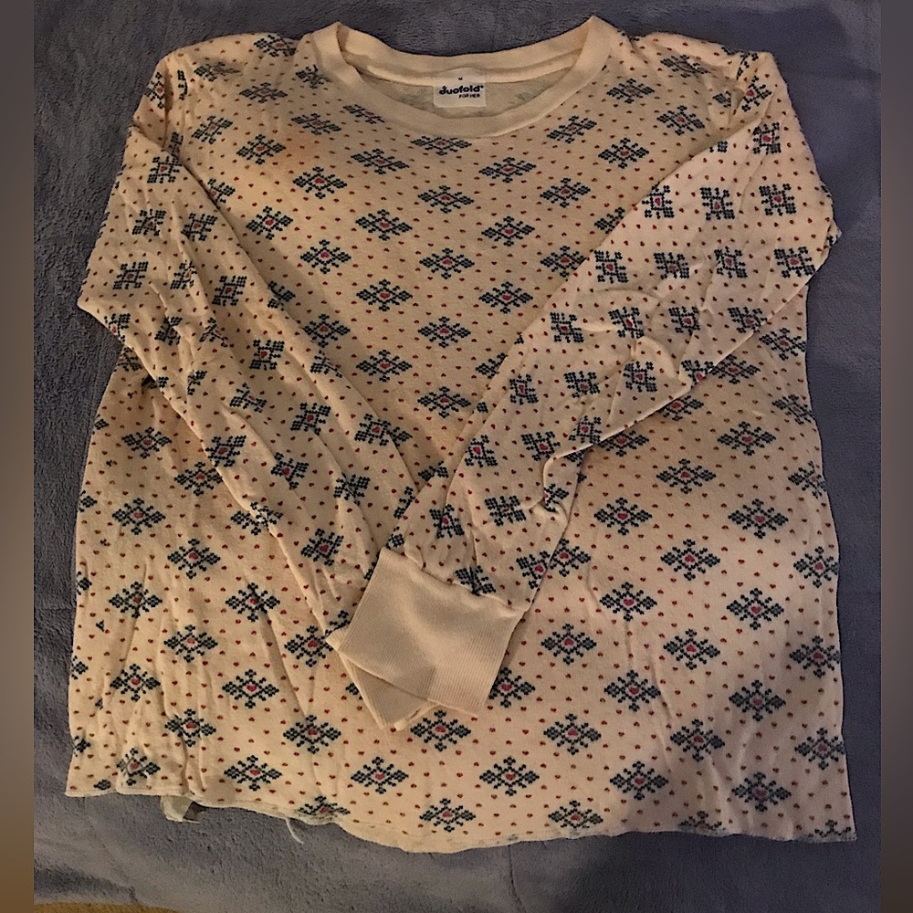 Duo Fold for her set of thermal underwear for skiing. M in good condition.
